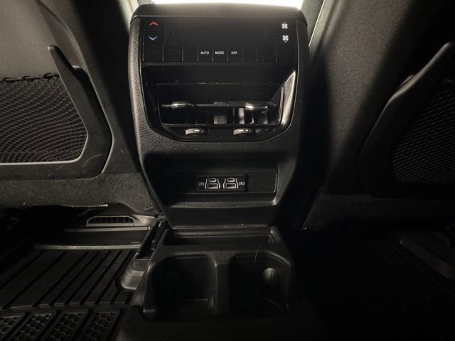 2025 Jeep Grand Cherokee L Laredo X 4x2