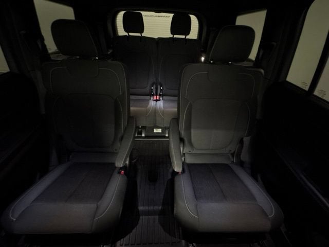 2025 Jeep Grand Cherokee L Laredo X 4x2