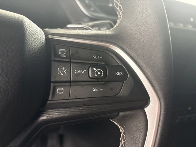 2025 Jeep Grand Cherokee L Laredo X 4x2