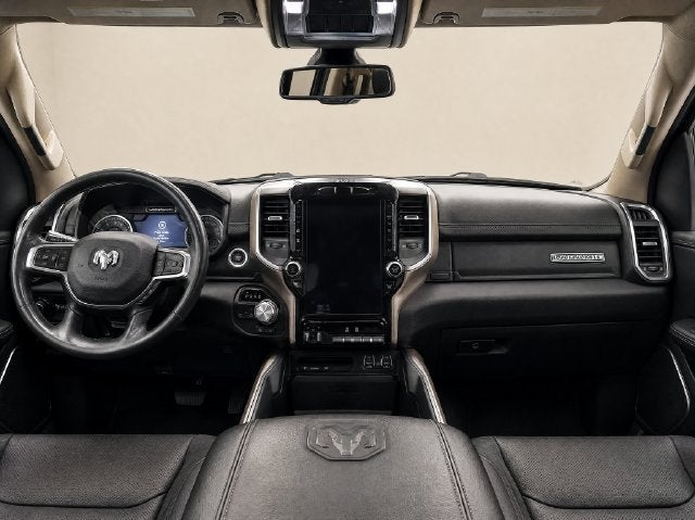 2019 RAM 1500 Laramie Crew Cab 4x4 5'7" Box