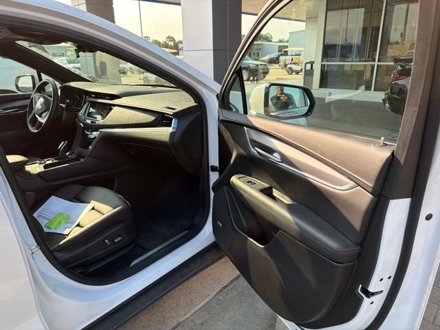 2025 Cadillac XT5 Luxury