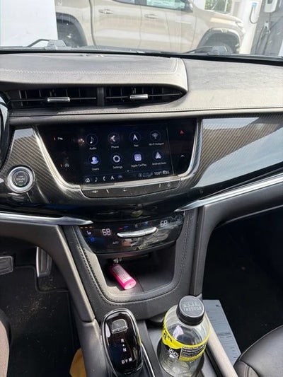 2023 Cadillac XT6 AWD Sport