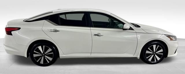 2022 Nissan Altima SV FWD