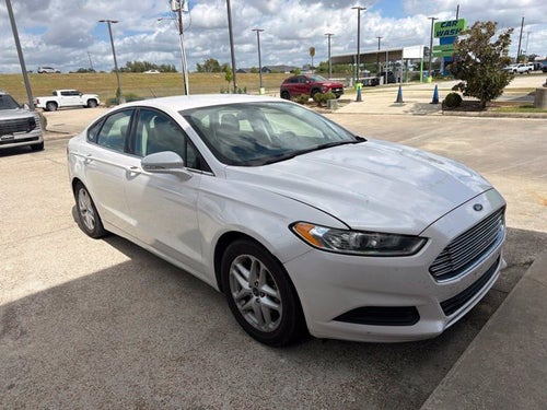 2016 Ford FUSION Base