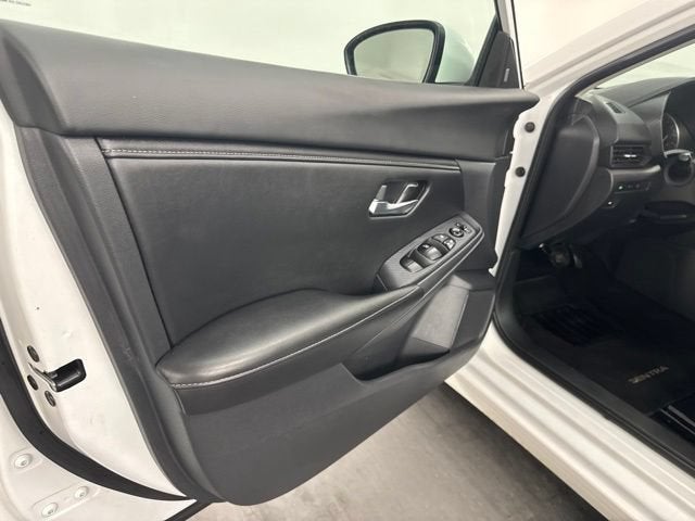 2023 Nissan Sentra S Xtronic CVT