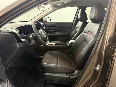 2025 Nissan Kicks SR FWD