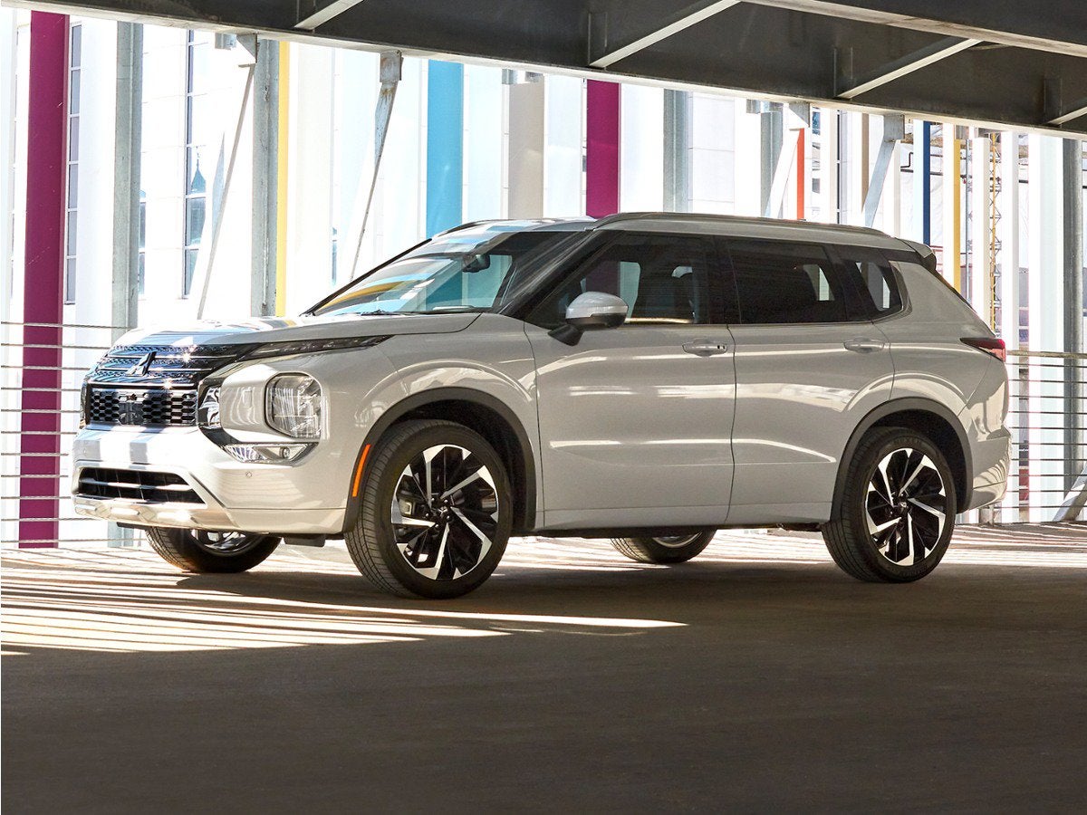 2023 Mitsubishi Outlander SE 2.5