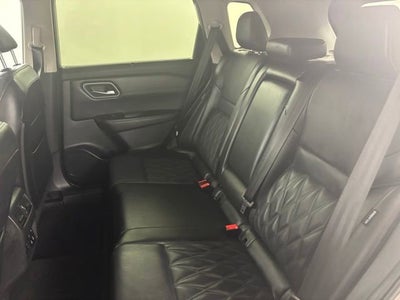 2024 Nissan Rogue Platinum FWD