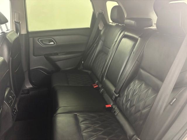 2024 Nissan Rogue Platinum FWD