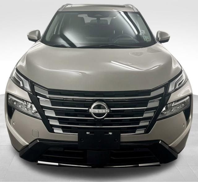 2024 Nissan Rogue Platinum FWD