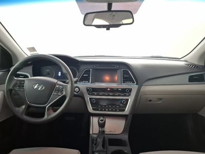 2017 Hyundai Sonata Hybrid SE