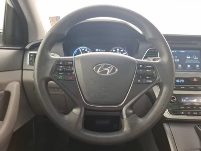 2017 Hyundai Sonata Hybrid SE