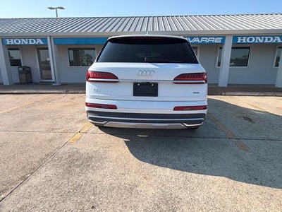 2022 Audi Q7 Premium 55 TFSI quattro Tiptronic