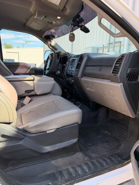 2017 Ford Super Duty F-550 DRW XL
