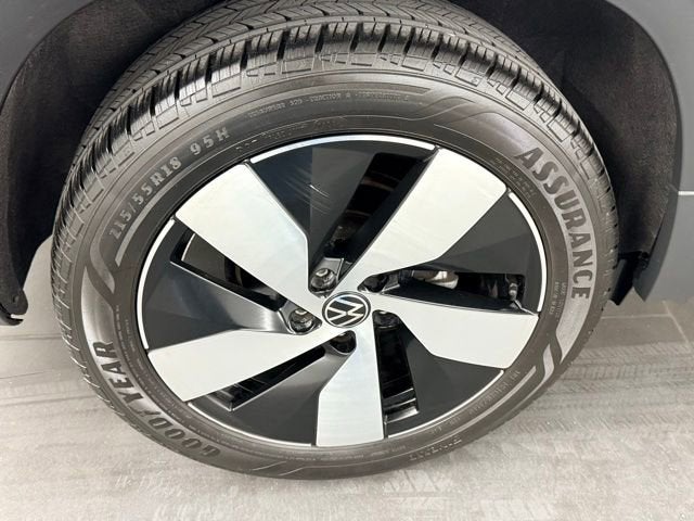 2024 Volkswagen Taos S