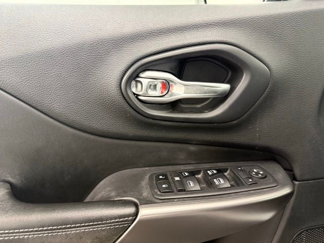 2019 Jeep Cherokee Latitude Plus FWD