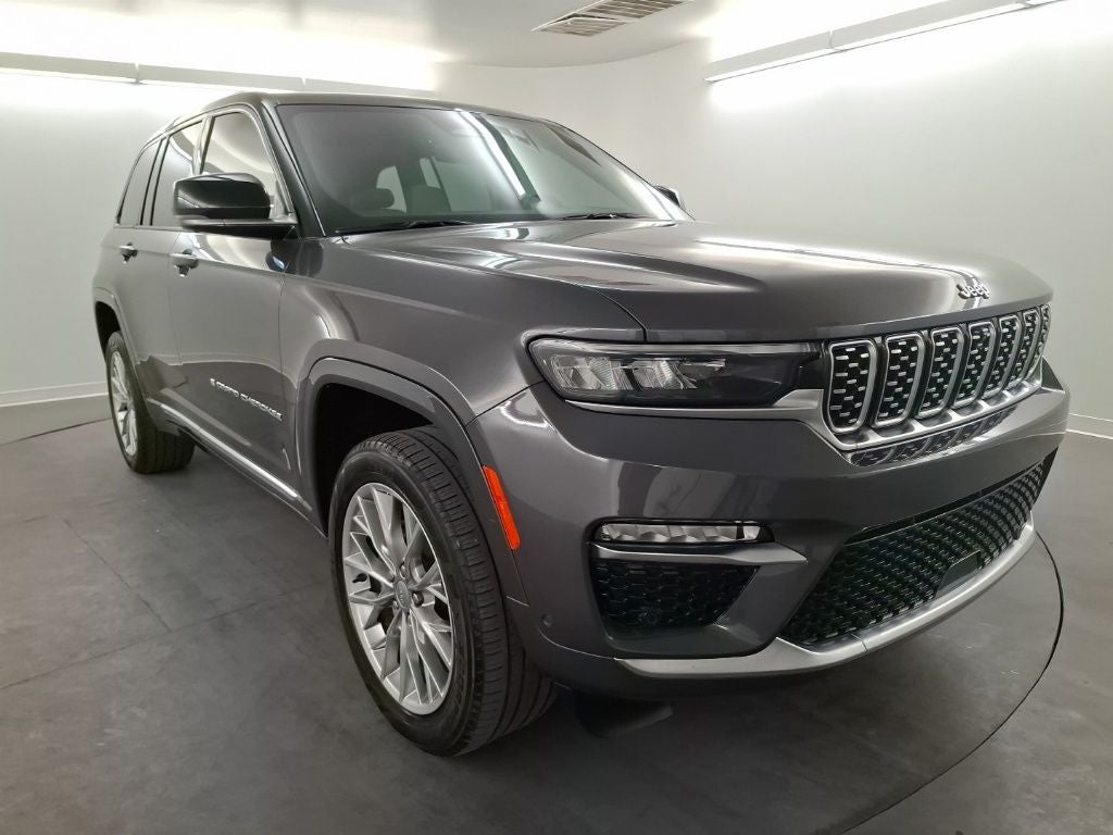 2023 Jeep Grand Cherokee Summit 4x2