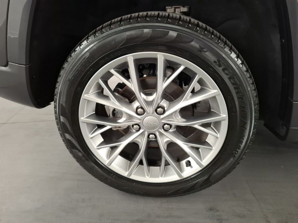 2023 Jeep Grand Cherokee Summit 4x2