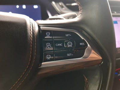 2023 Jeep Grand Cherokee Summit 4x2