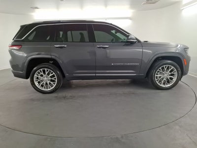 2023 Jeep Grand Cherokee Summit 4x2