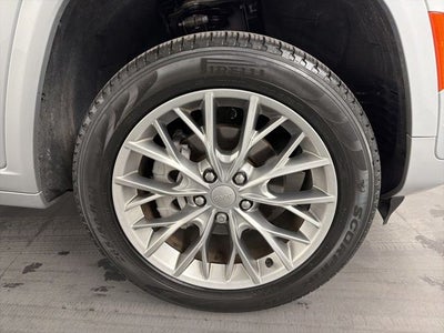 2023 Jeep Grand Cherokee Summit 4x2