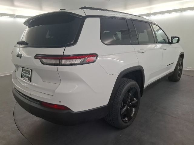 2022 Jeep Grand Cherokee L Altitude 4x2