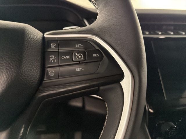 2025 Jeep Grand Cherokee L Altitude 4x2