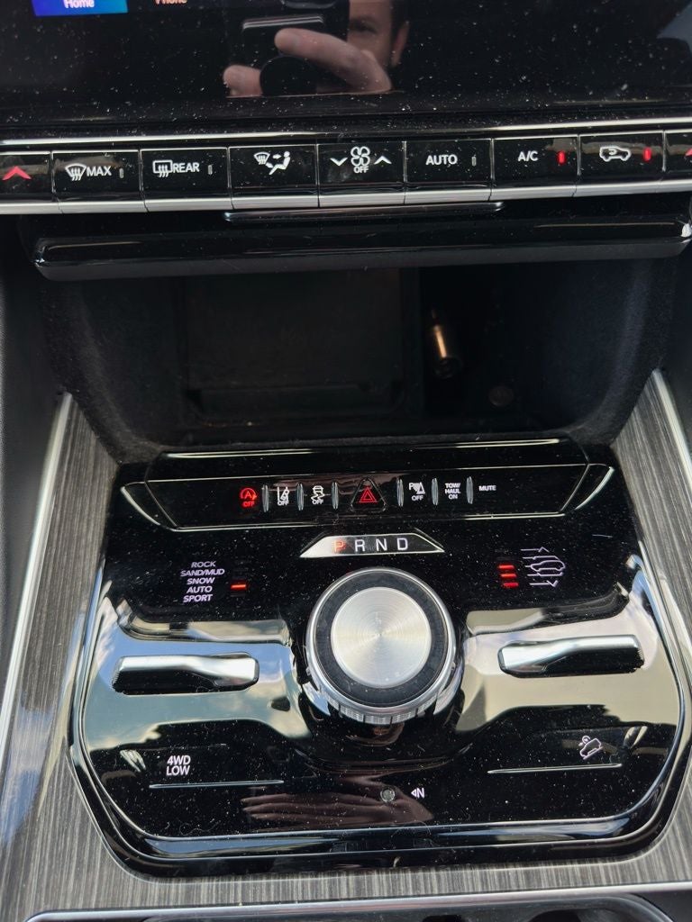 2022 Jeep Wagoneer Series III 4x4