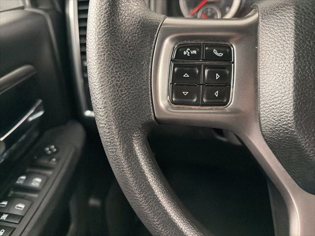 2024 RAM 1500 Classic Warlock Crew Cab 4x2 5'7' Box