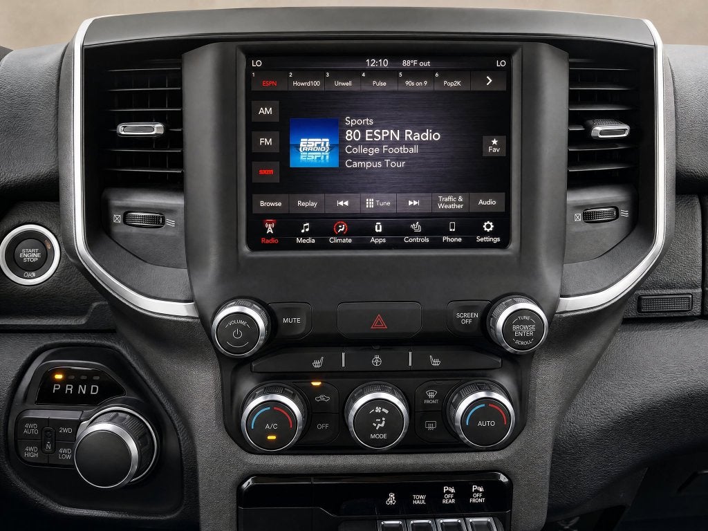 2019 RAM 1500 Big Horn/Lone Star Crew Cab 4x2 5'7' Box