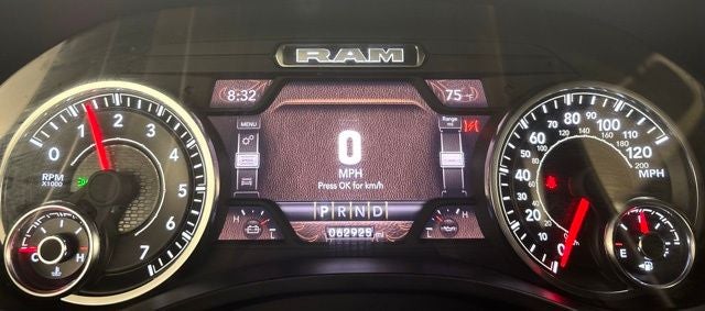 2024 RAM 1500 Laramie Crew Cab 4x2 5'7' Box