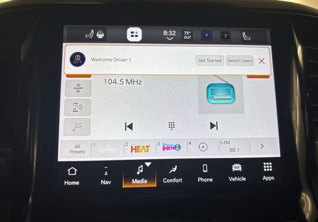 2024 RAM 1500 Laramie Crew Cab 4x2 5'7' Box