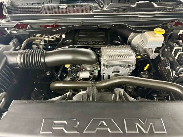 2024 RAM 1500 Laramie Crew Cab 4x2 5'7' Box