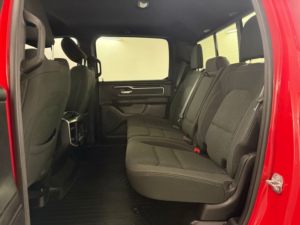 2020 RAM 1500 Big Horn Crew Cab 4x4 5'7' Box