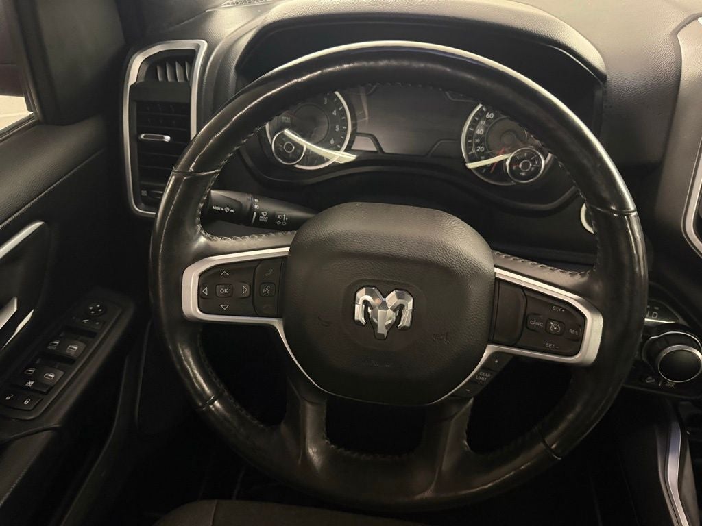 2020 RAM 1500 Big Horn Crew Cab 4x4 5'7' Box