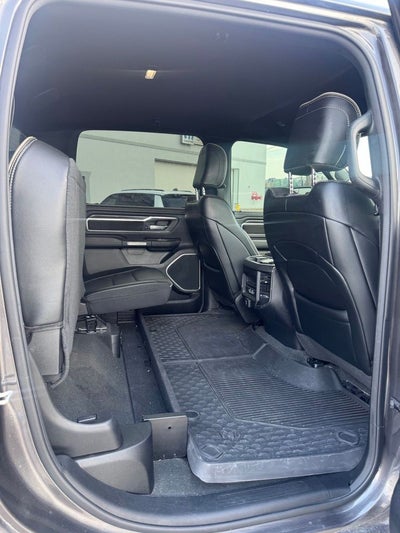2023 RAM 1500 Laramie Crew Cab 4x4 5'7' Box