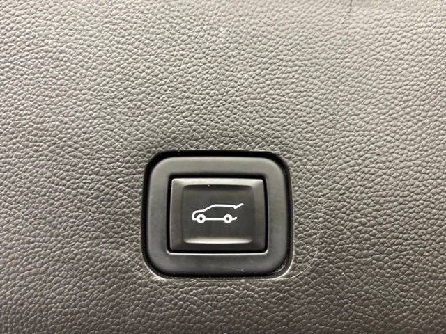 2021 Chevrolet Traverse FWD RS