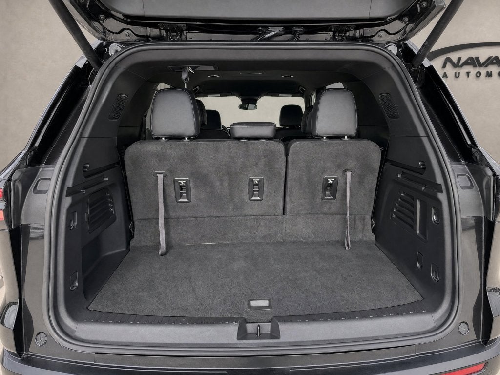 2026 Chevrolet Traverse AWD LT