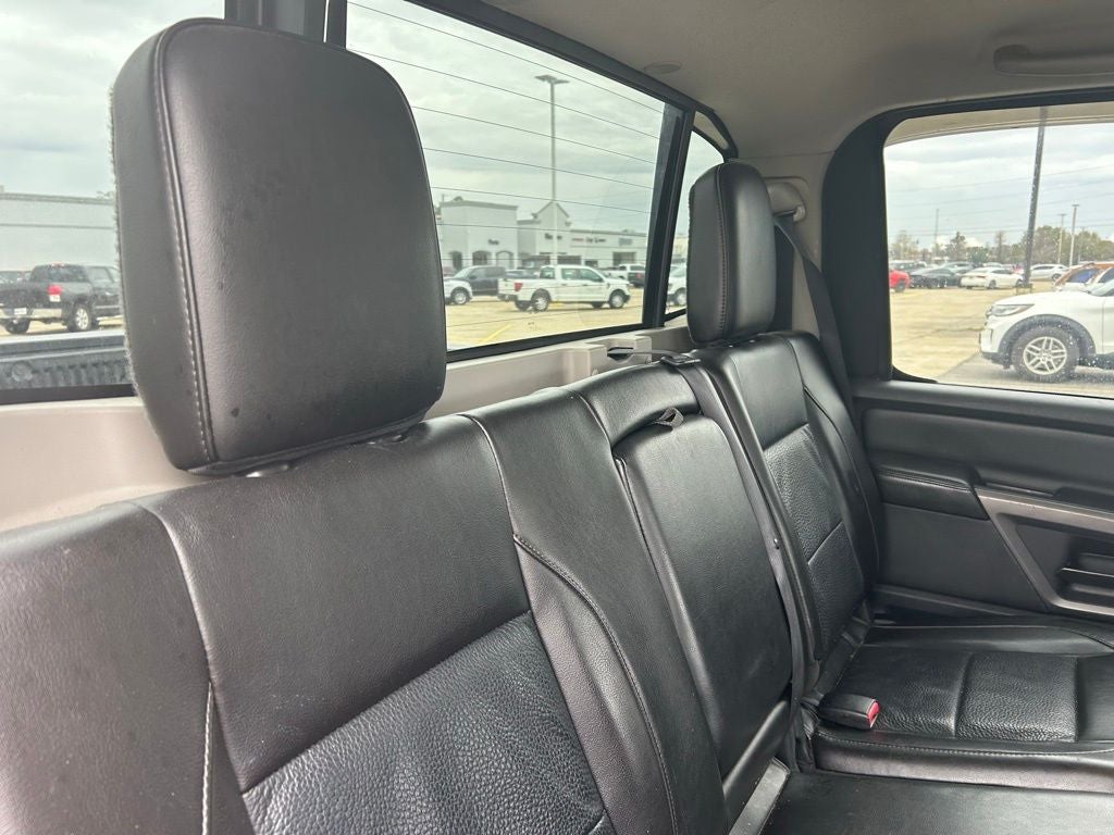 2015 Nissan Titan SL