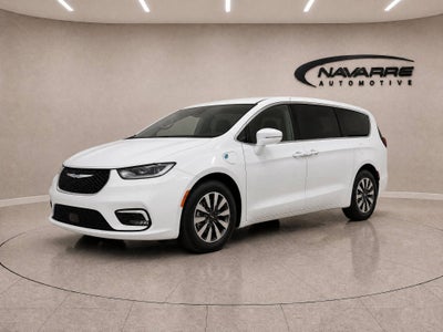 2022 Chrysler Pacifica Hybrid Touring L