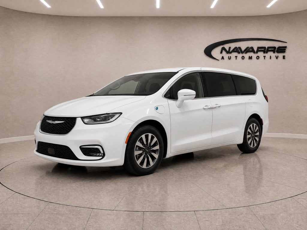 2022 Chrysler Pacifica Hybrid Touring L