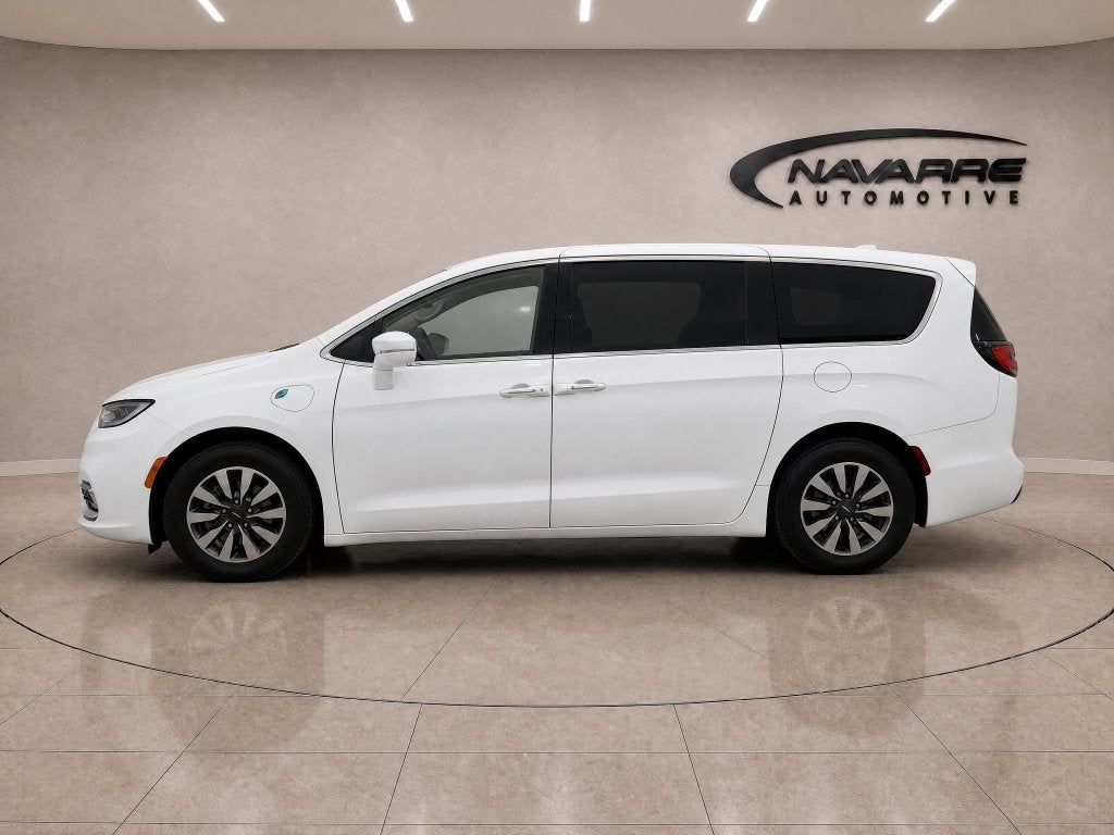 2022 Chrysler Pacifica Hybrid Touring L