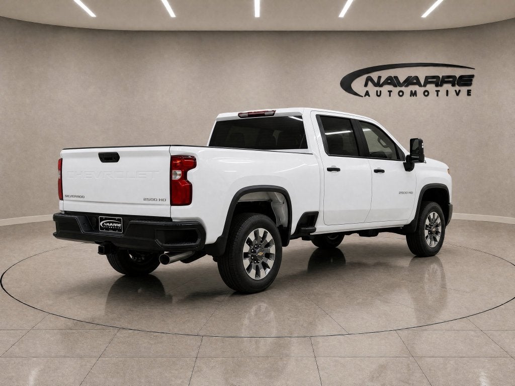 2024 Chevrolet Silverado 2500HD 4WD Crew Cab Standard Bed Custom