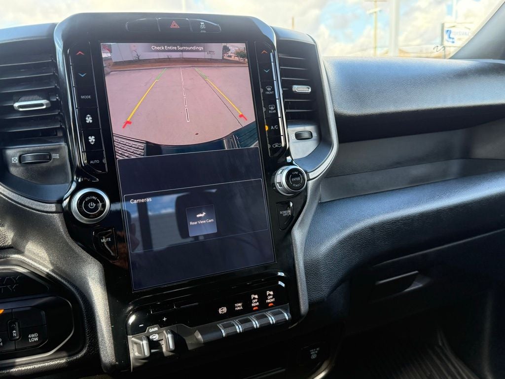 2025 RAM 3500 Tradesman Crew Cab 4x4 8' Box