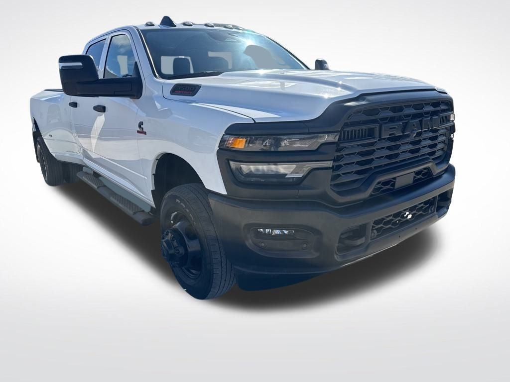 2025 RAM 3500 Tradesman Crew Cab 4x4 8' Box