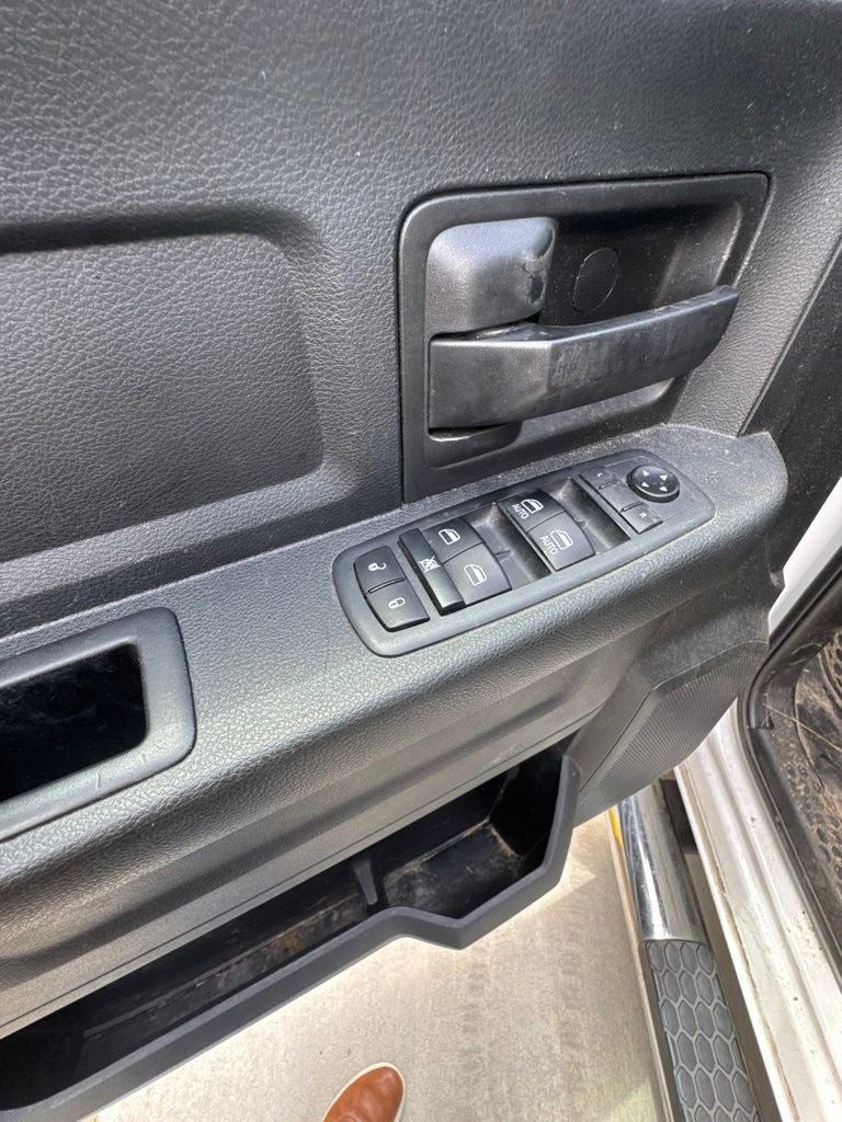 2020 RAM 2500 Tradesman Crew Cab 4x4 6'4' Box
