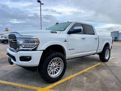 2022 RAM 2500 Laramie Crew Cab 4x4 6'4' Box