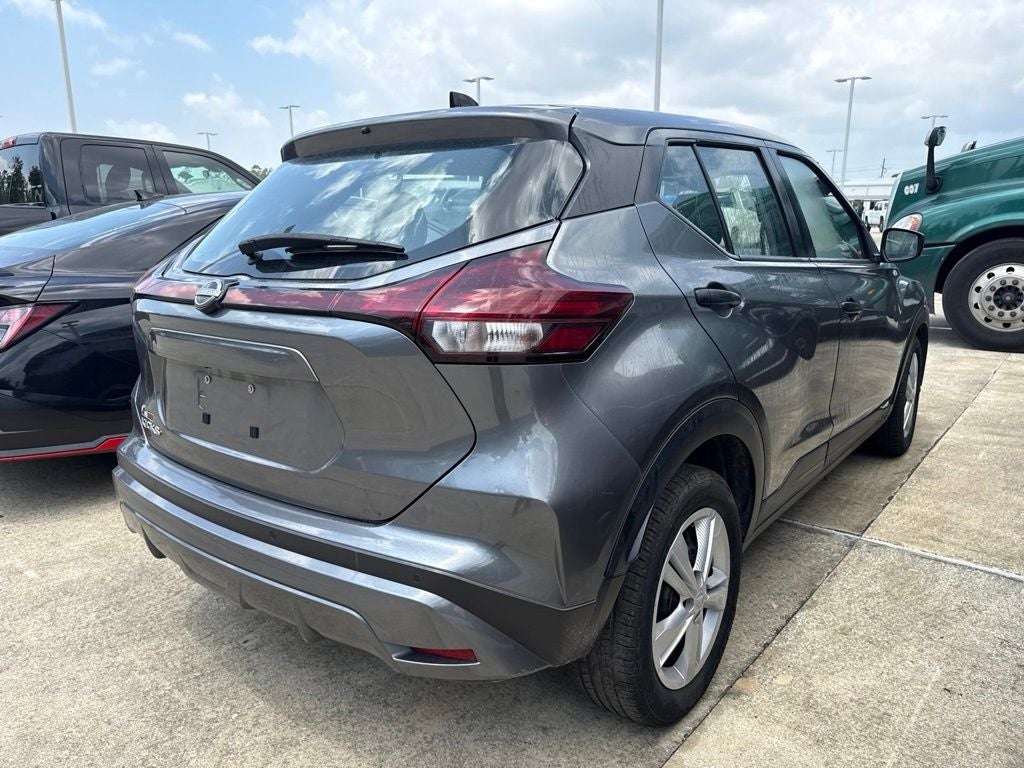 2024 Nissan Kicks S