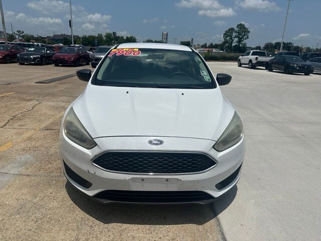 2017 Ford Focus S — photo 2