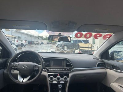 2019 Hyundai Elantra SE